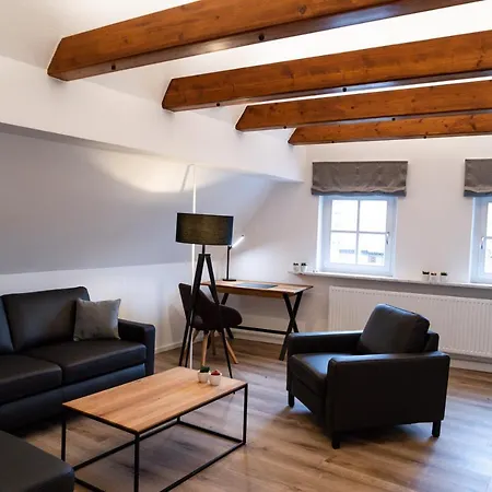 - - Wohnraum Auf Zeit Apartment *