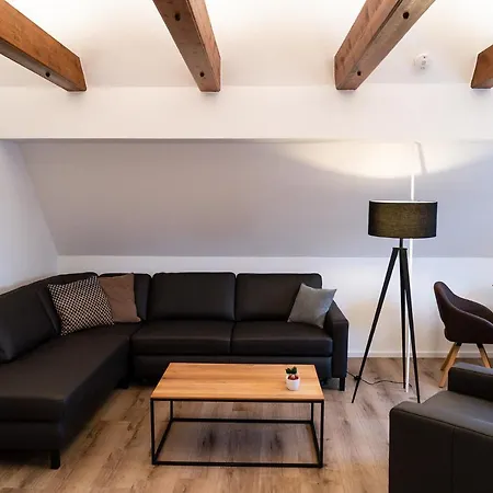 - - Wohnraum Auf Zeit Apartment
